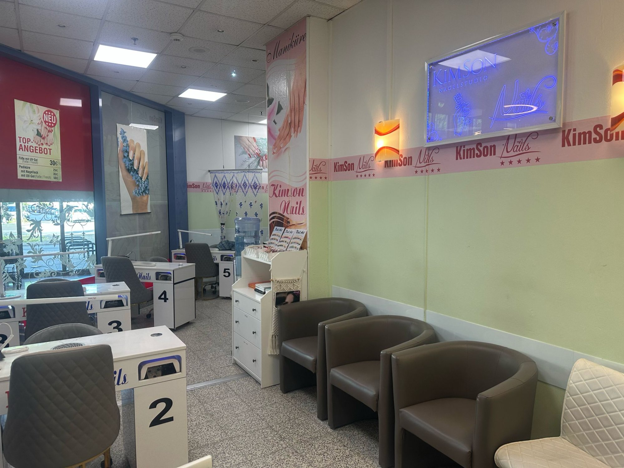KimSon Nails Wartebereich